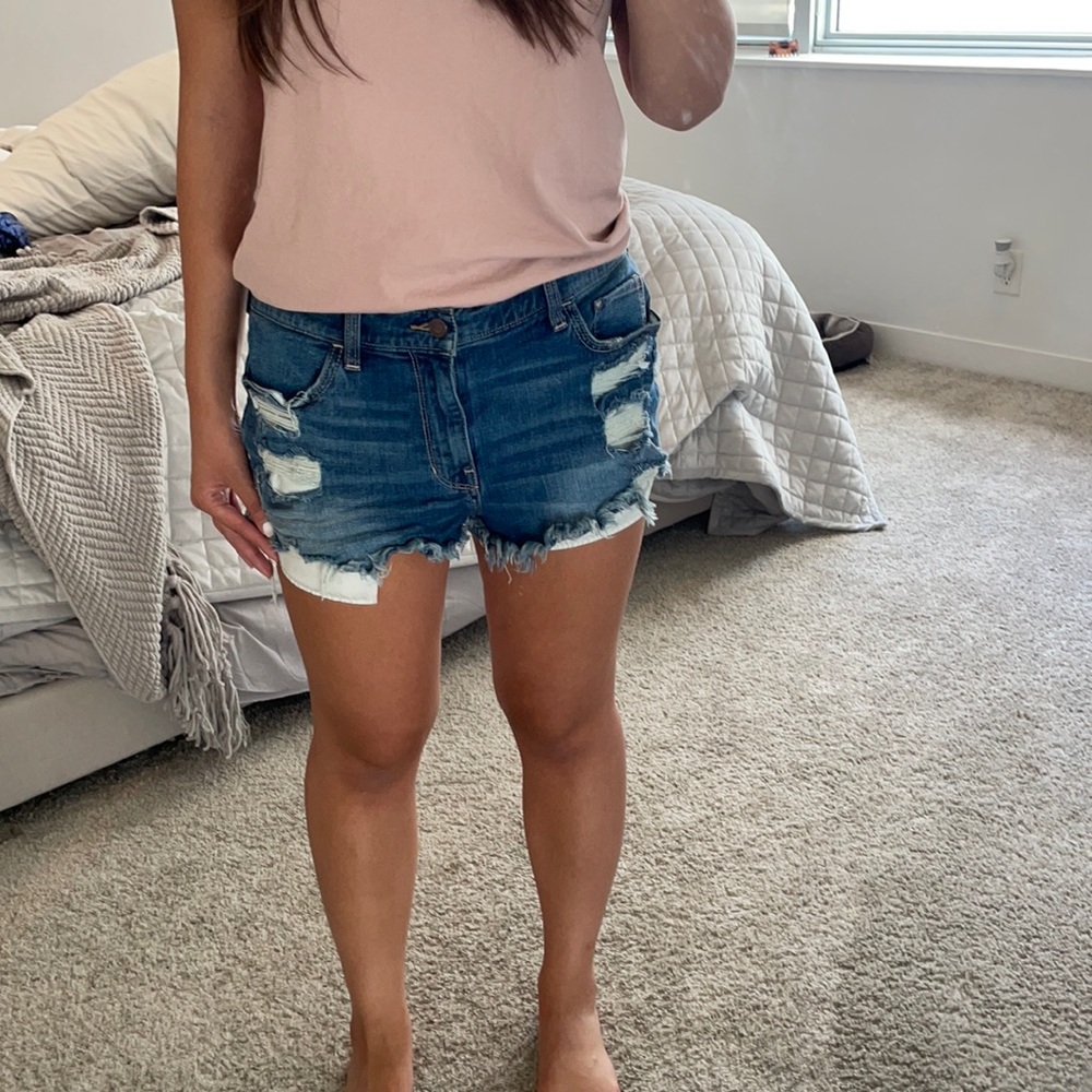 Hollister High Rise Vintage Shorts